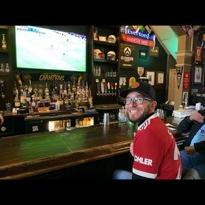 Meet your Posher, Devin